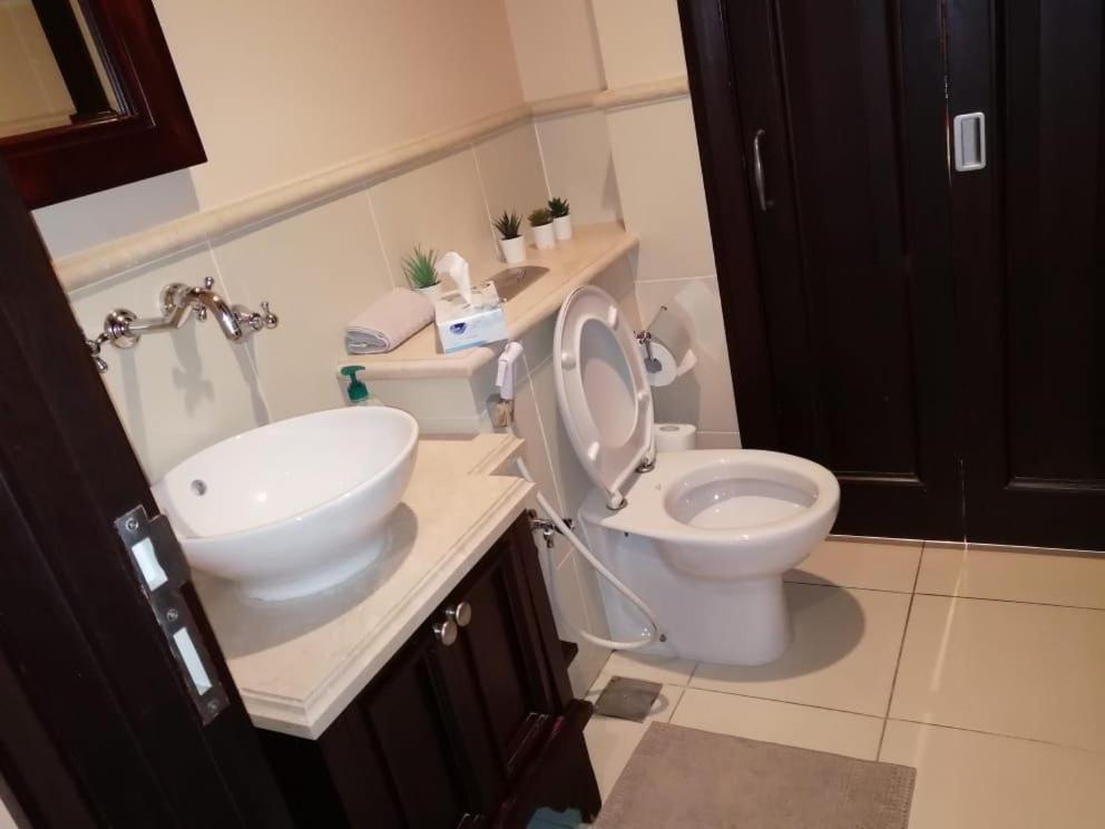 Burj Area - 5min Walk - Luxury 2 Bedroom Apartment *