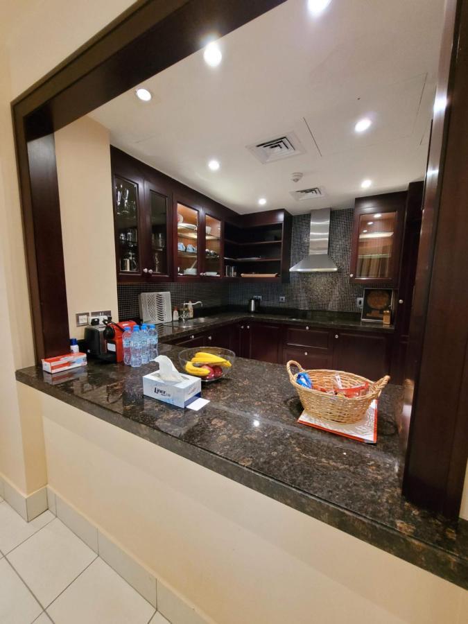 Burj Area - 5min Walk - Luxury 2 Bedroom Apartment Dubai