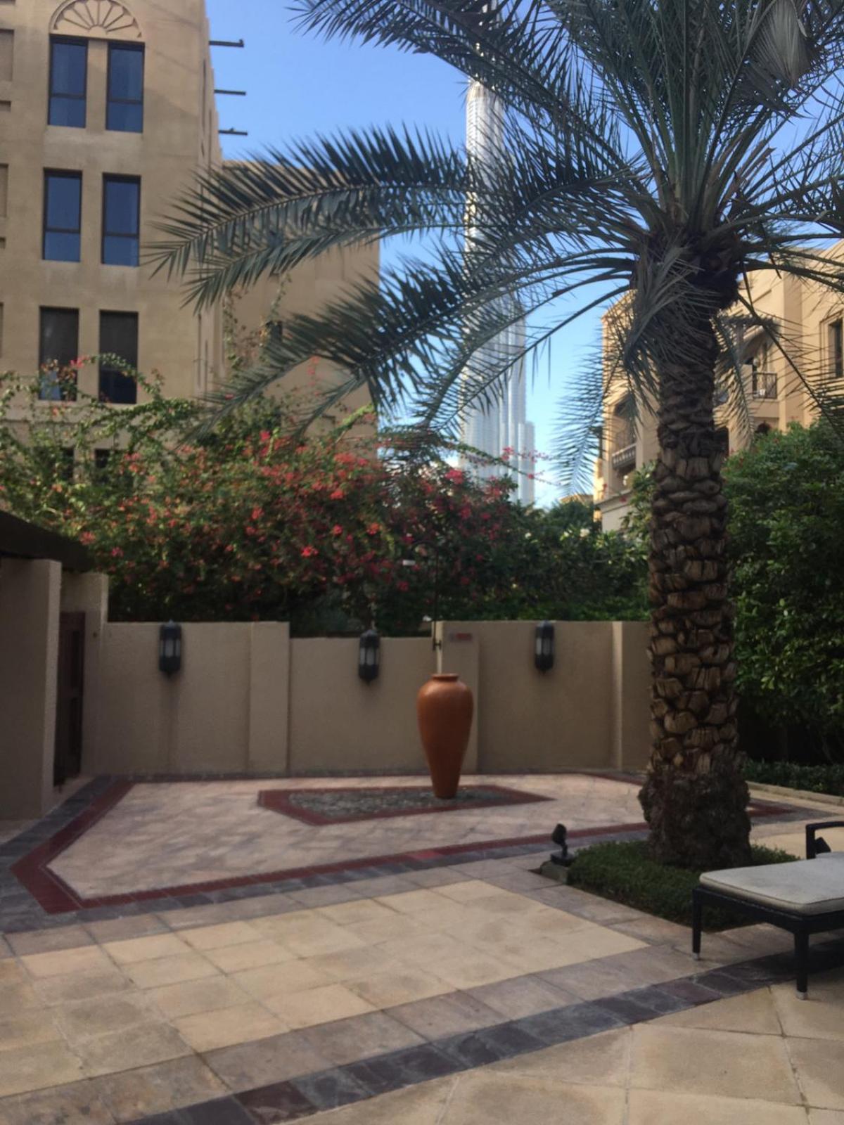Burj Area - 5min Walk - Luxury 2 Bedroom *